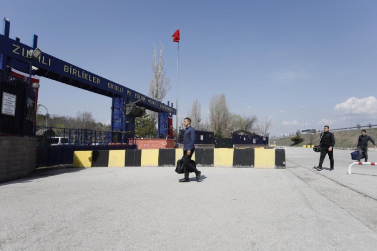Acemi erlerin sevkinde üst düzey koronavirüs önlemi