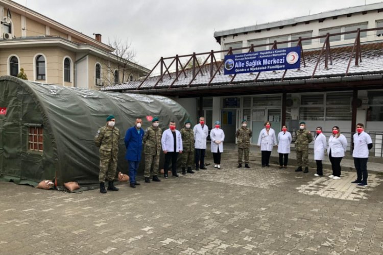 Kosova'da koronavirüsle mücadeleye Mehmetçik eli değdi