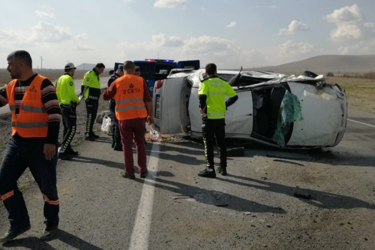 Kontrolden çıkan otomobil takla attı: 4 yaralı