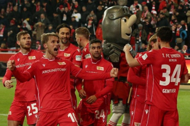 Union Berlin'de futbolcular maaşlarından vazgeçti!