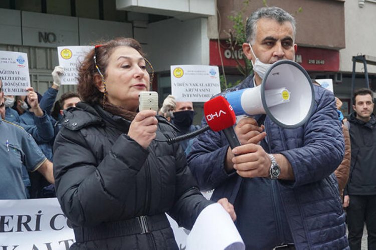PTT çalışanlarından eylem