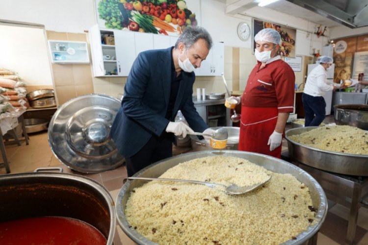 Adıyaman'da yaşlılara evde yemek servisi