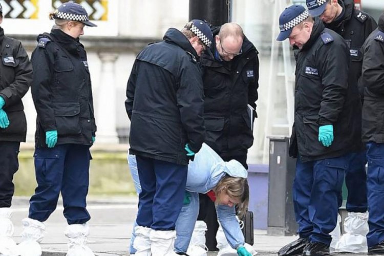 İngiltere'de polislerin üzerine bilerek öksürenlere hapis cezası