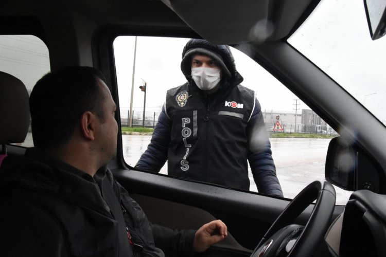 Bursa'da, şehirlerarası seyahat kısıtlama uygulaması başladı