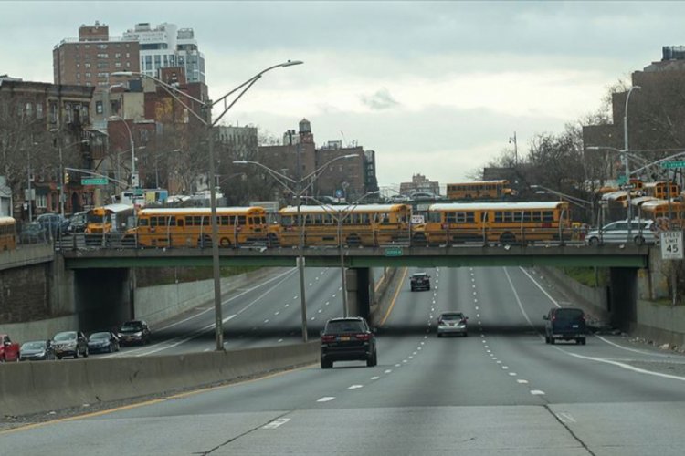 New York'tan salgın nedeniyle komşu eyaletlere sığınanlara zorunlu karantina