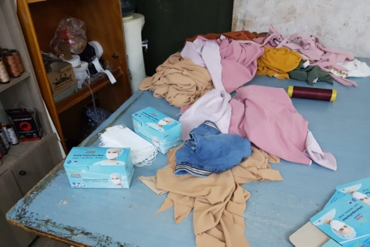 1 milyon sahte maske üreten atölyeye baskın