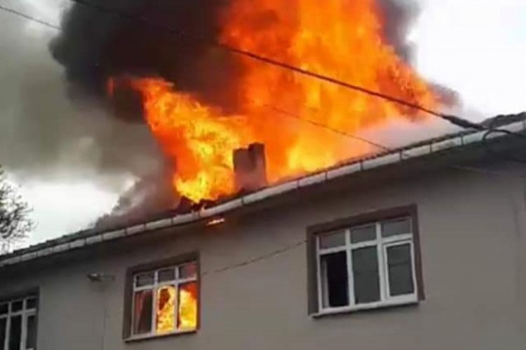 Evde çıkan yangın korkuttu