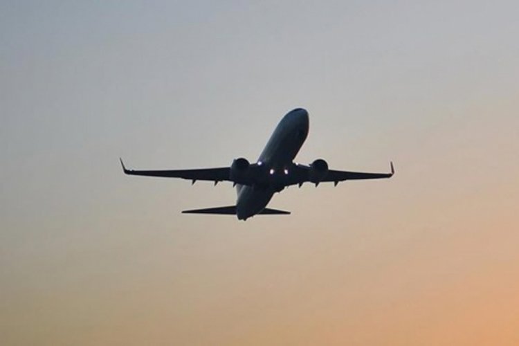 Soçi-Moskova uçağı Şeremetyova Havalimanı'na acil iniş yaptı