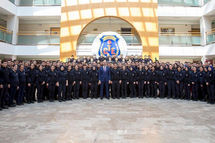Adalet Bakanı Gül'den, cezaevi personeline teşekkür