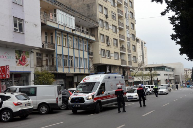 Yalnız yaşadığı evinde ölü bulundu