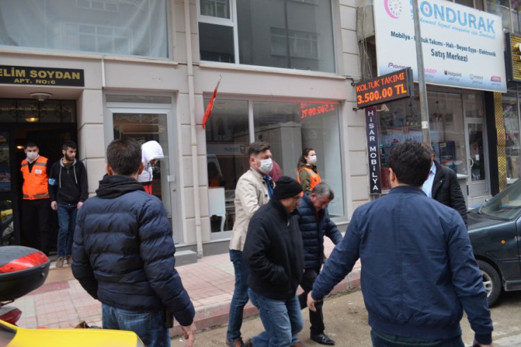 Apartman dairesini kumarhaneye çevirdiler
