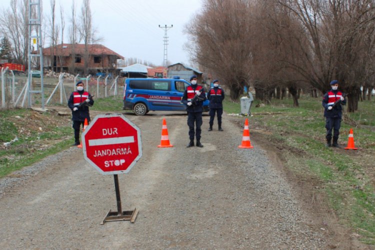 Karaman'da bir köy karantinada