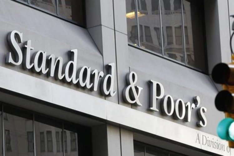 Standard & Poor's, Fransa'nın kredi notunu teyit etti