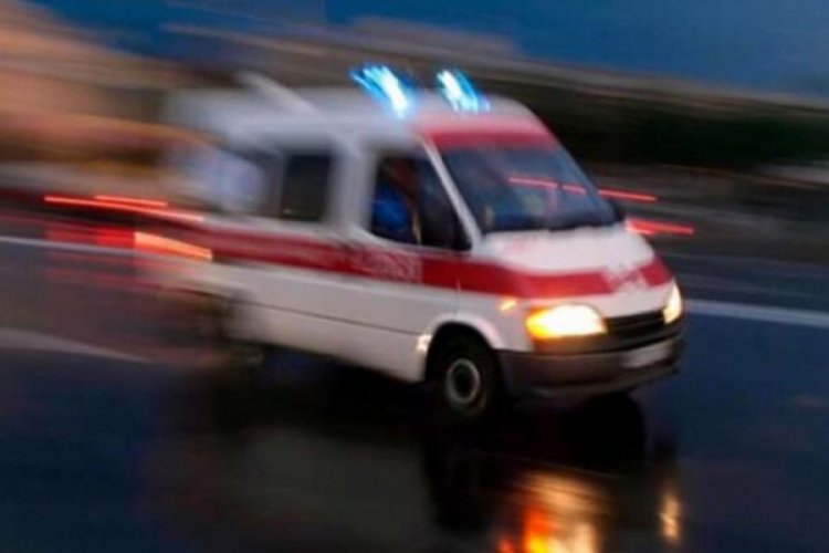 Çöken kerpiç evden çıkarılan 9 çocuktan iki kardeş öldü