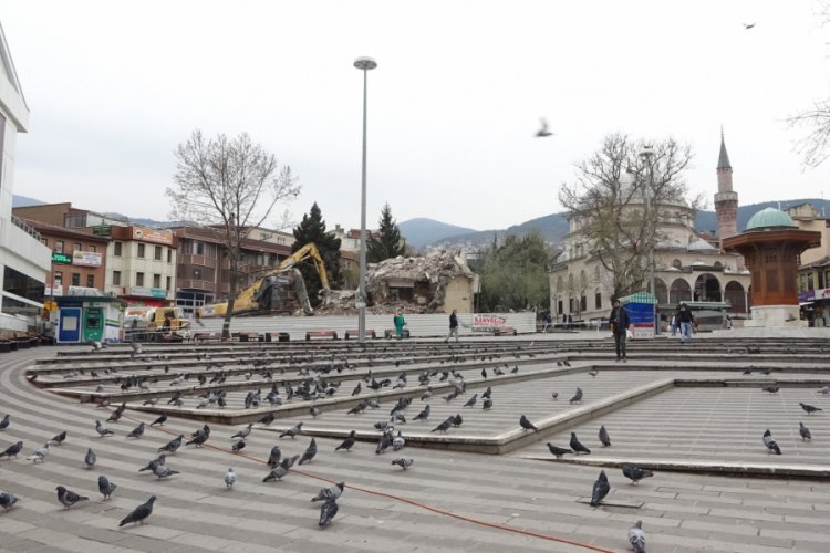 Bursa Müftülüğü'nün 45 yıllık binası yıkıldı
