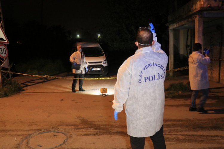 Sokak ortasında kafasından vuruldu