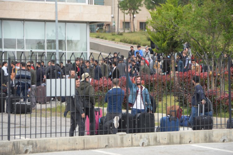 Karantinada doğan Azra Bebek de tahliye oldu