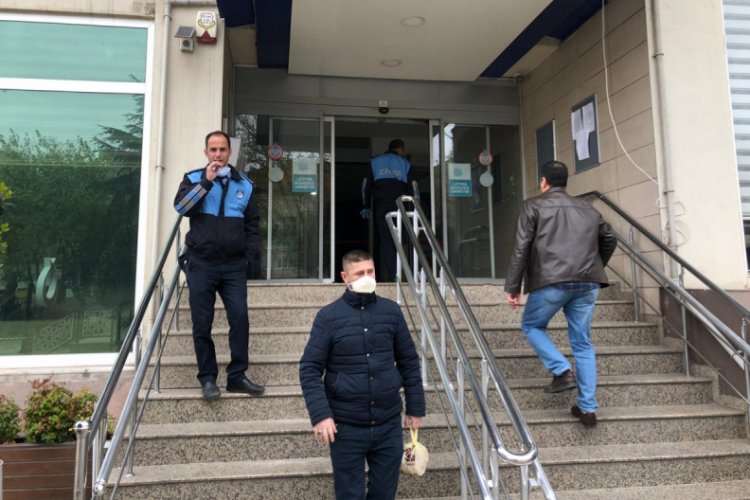 Bursa'da testi pozitif çıkan belediye çalışanı ile irtibatlı 5 personel evde karantinada kalacak