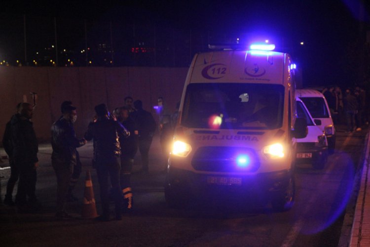 İki grup arasında sopalı, bıçaklı kavga