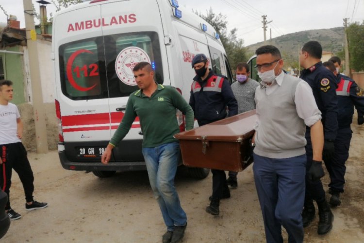 Yaşlı kadın evinde çıkan yangında öldü