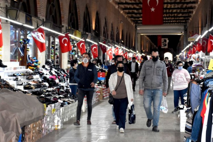 WhatsApp oylamasıyla açılan tarihi çarşı kapatıldı