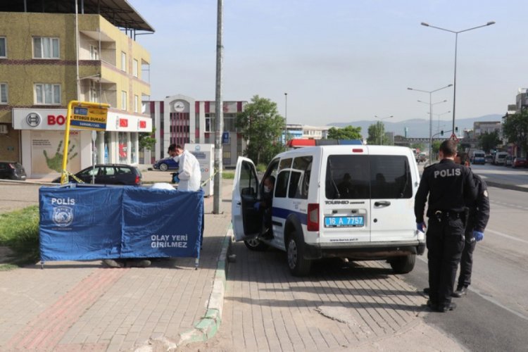 Bursa'da kaldırımda ölü bulundu