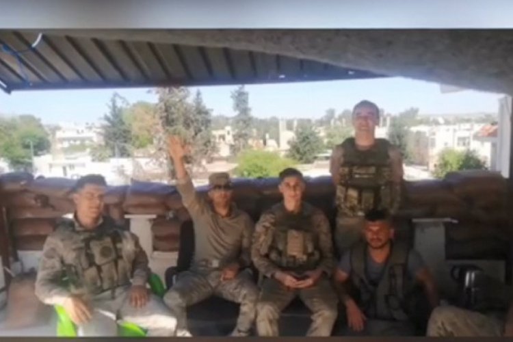 Suriye'de görev yapan Mehmetçik Bursa Karacabey Belediyespor'u kutladı