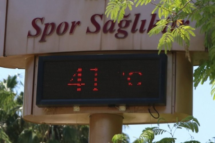 Adana'ya termometre 41 dereceyi gösterdi