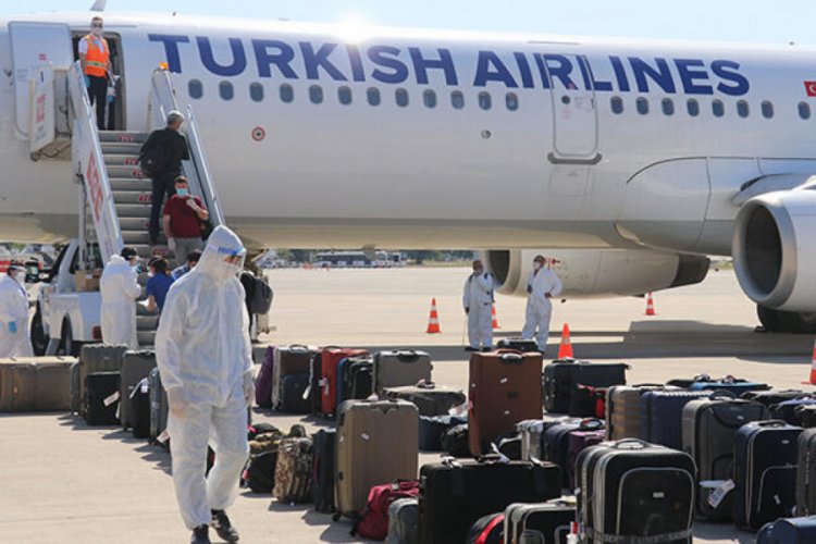 Irak'taki 180 Türk Adana'ya getirildi
