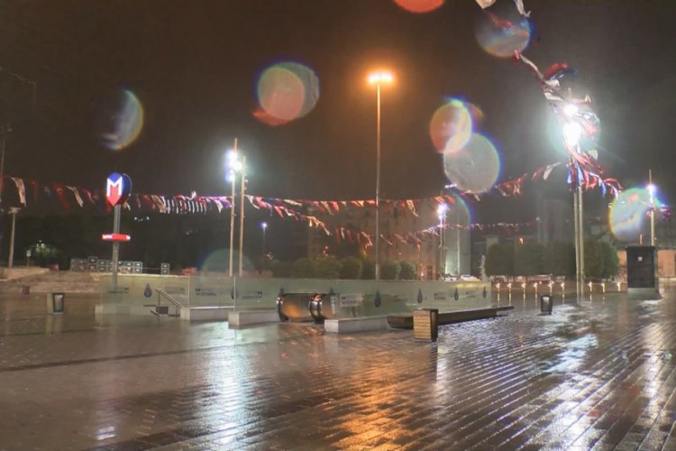 İstanbul'da rüzgar ve yağmur etkisini gösterdi