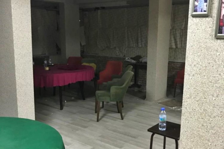 Kumar baskınında sosyal mesafe cezası