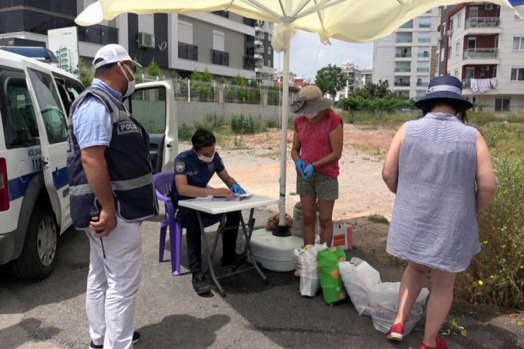 Karantina önlemlerini ihlal eden iki kadına para cezası