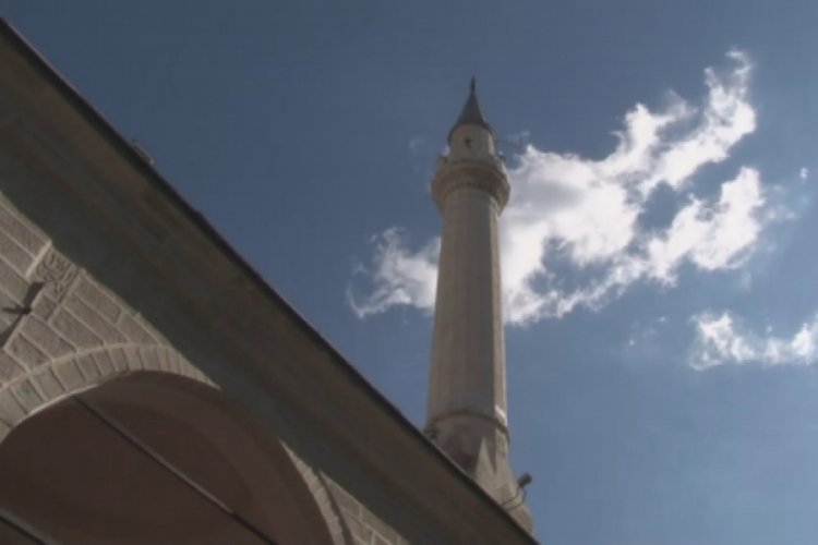 İzmir'de merkezi sisteme son verildi, ezanı müezzinler okumaya başladı