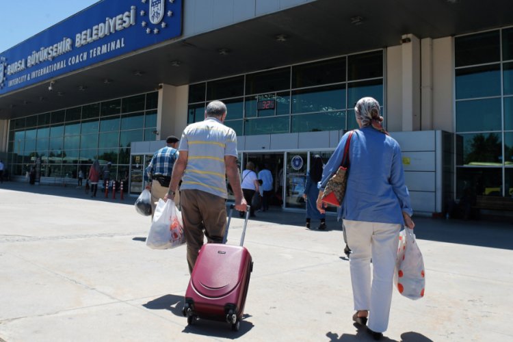''484 bin 808 kişiye seyahat izni verildi''
