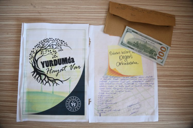 Sivas'ta karantinada kaldıkları yurt odasına öğrenciler için 'para' bıraktılar