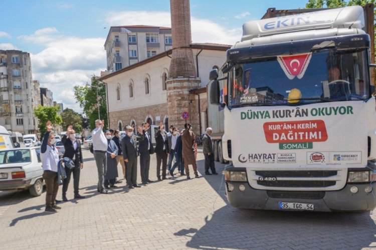 Bursa'dan Somali'ye 30 bin Kur'an-ı Kerim