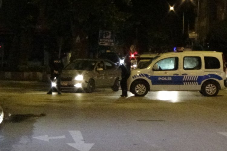 Bursa İnegöl'de aşırı yoğunluktan yollar trafiğe kapandı