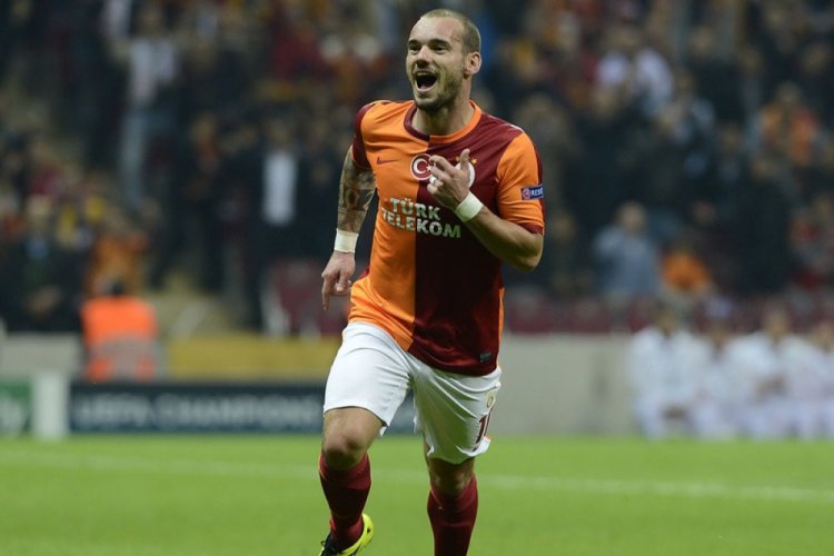 Sneijder Galatasaray yolunda