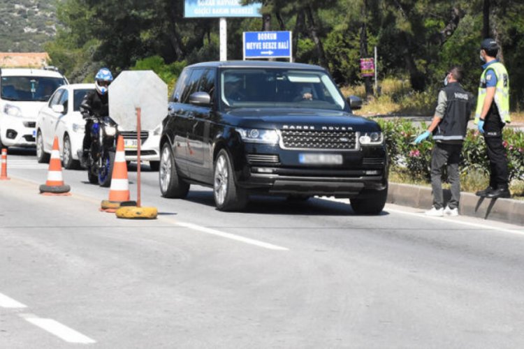 'VIP araçlarla seyahat kısıtlamasının delindiği' iddiasıyla ilgili açıklama!