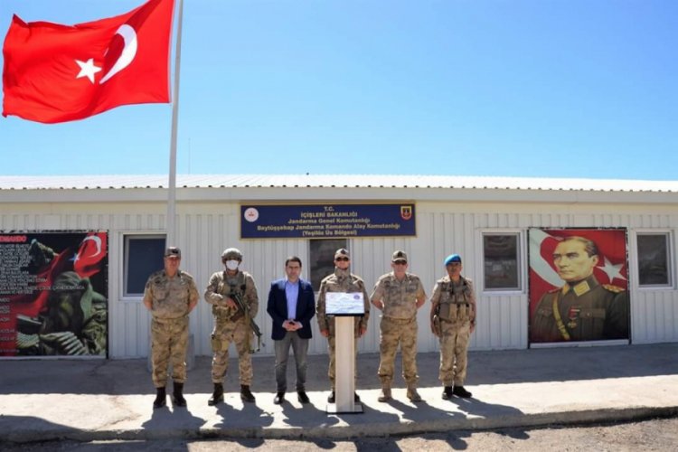 Şırnak'ta komutanlardan 2625 rakımlı üs bölgesine bayram ziyareti
