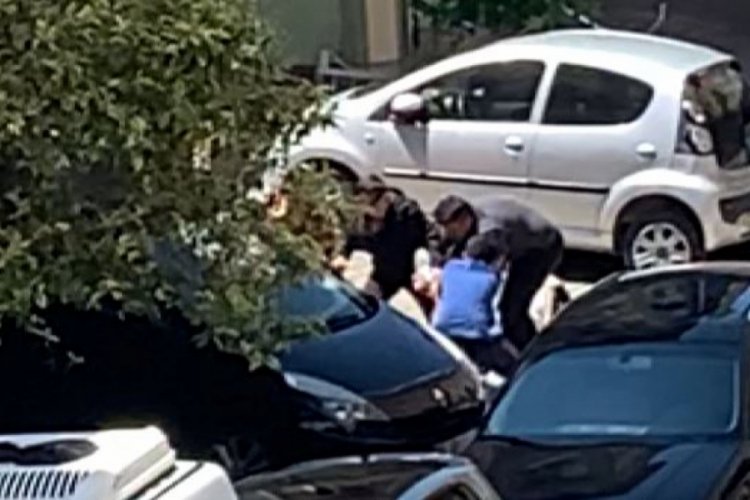 Sokağa çıkma yasağında gezdirdiği köpek kendisine saldırdı