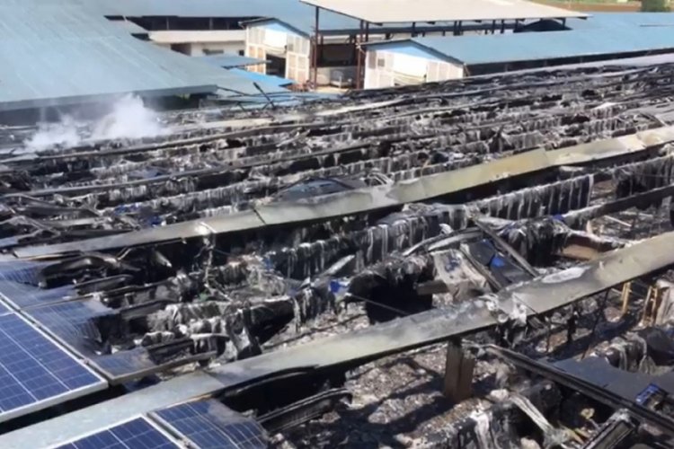 Bursa'da hayvan çiftliği alev alev yandı