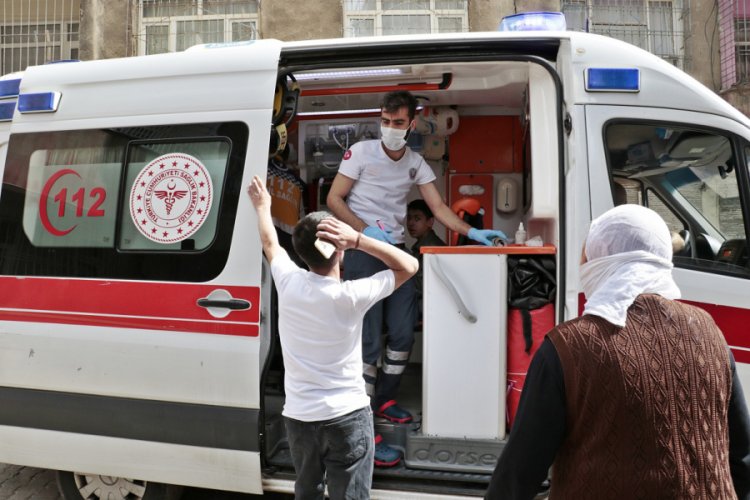 Elektrikli ısıtıcıyla çamaşır kuruturken yangın çıktı