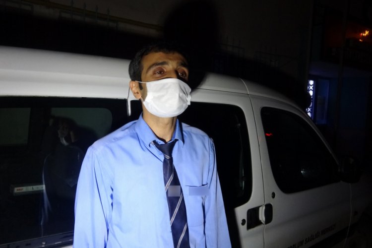 Otobüste koronavirüs paniği! Muavini öpüp 50 lira bahşiş vermiş