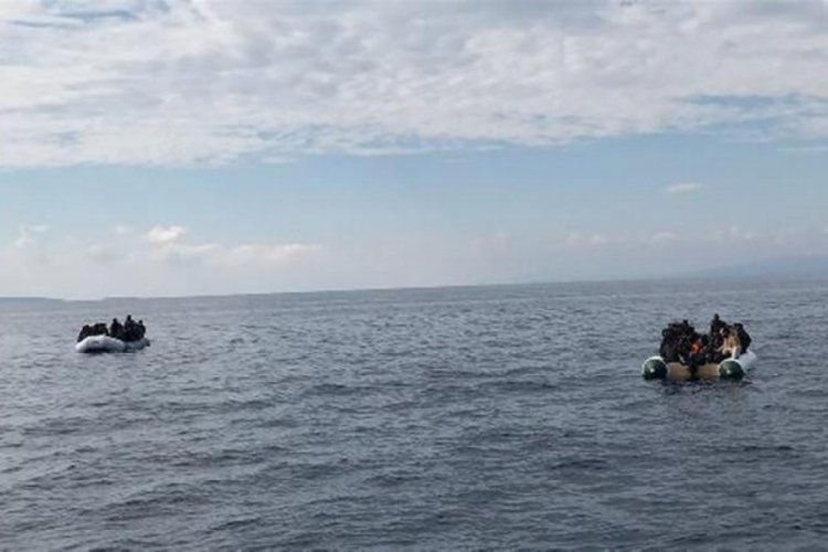 Yunanistan'ın ölüme terk ettiği 85 kaçak göçmen kurtarıldı
