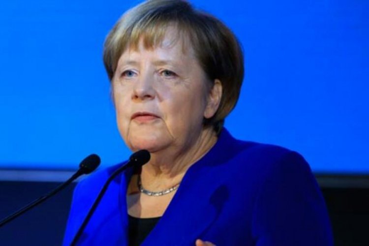 Merkel'den itiraf: ''Maalesef Almanya'da da var''