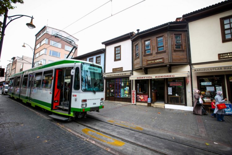 Bursa Cumhuriyet Caddesi'ndeki tramvay kalkacak mı?