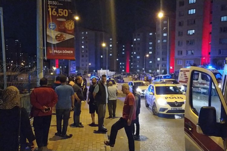 Eski ve yeni site yönetimi birbirine girdi: 5 yaralı