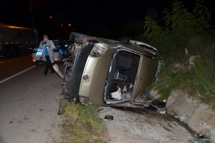 Kontrolden çıkan otomobil takla attı: 5 yaralı