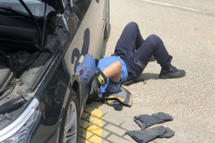 Bursa'da notu gören sürücü itfaiyeyi aradı